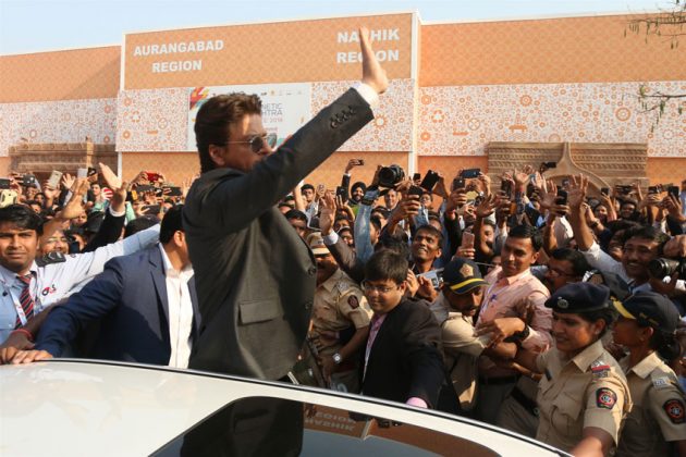 Shah Rukh Khan at the Media Entertainment Session 1