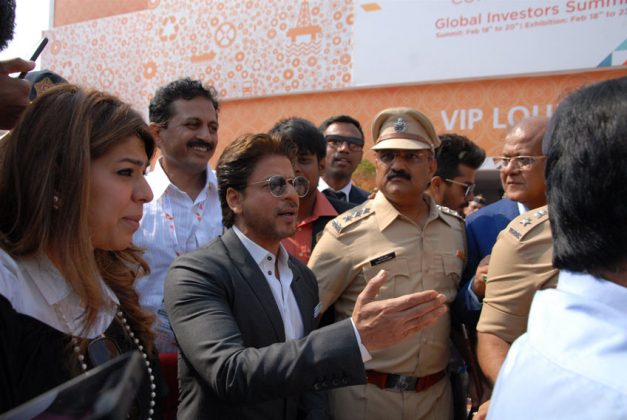 Shah Rukh Khan at the Media Entertainment Session 10