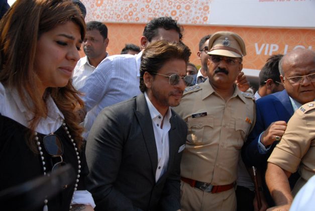 Shah Rukh Khan at the Media Entertainment Session 9