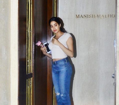Jhanvi Kapoor New Pics 2