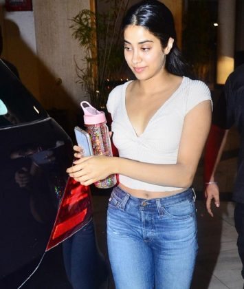Jhanvi Kapoor New Pics 3