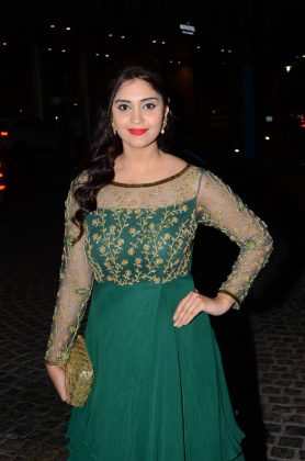 Surabhi at 65th Jio Filmfare Awards South 2018 4