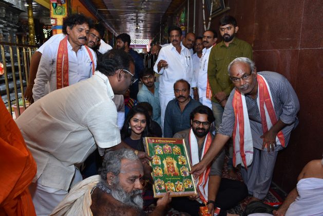 Tej I Love You Team at Vijayawada Kanaka Durga Temple Photos 7