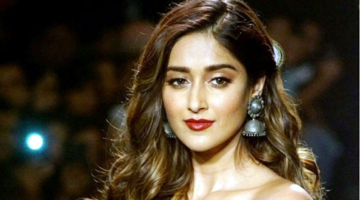 డేటింగ్ పై దిమ్మతిరిగే సమాధానం ఇచ్చిన ఇలియానా 1 8 5