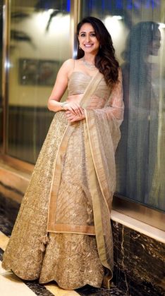 Pragya Jaiswal cute look2