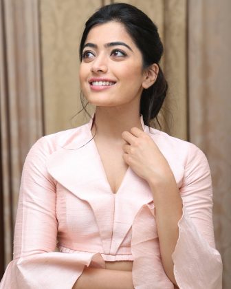 Rashmika Latest Pics4
