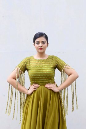 Sreemukhi Pics 1