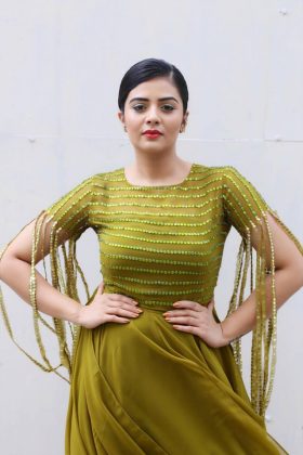 Sreemukhi Pics 4