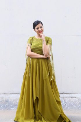 Sreemukhi Pics 5
