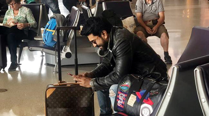 ఎయిర్పోర్ట్లో ఉన్న చెర్రీ..! 1 4 10