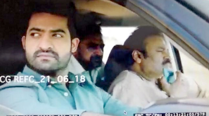 ఎన్టీఆర్ 'అరవింద సమేత'ను వెంటడుతున్న లీక్స్ 1 4a 1