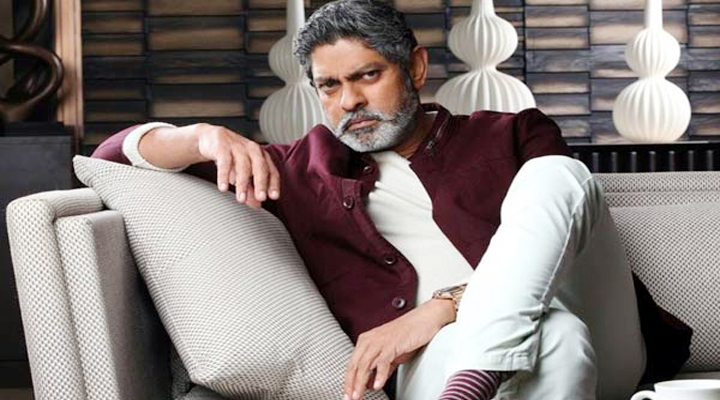 జగ్గూభాయ్ బయోపిక్ 'సముద్రం'..! 1 6 23