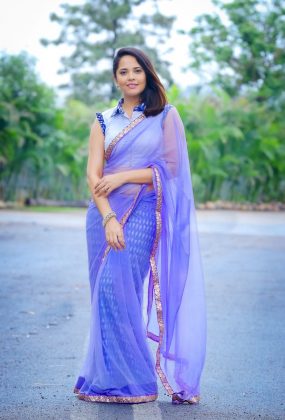 Anasuya Bharadwaj Looking Beautiful In Saree3