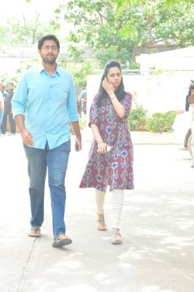 Celebs politicians arrive at Harikrishna residence 10