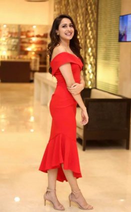 Pragya Jaiswal Photos 4