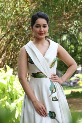 Raashi Khanna Latest Photos 2