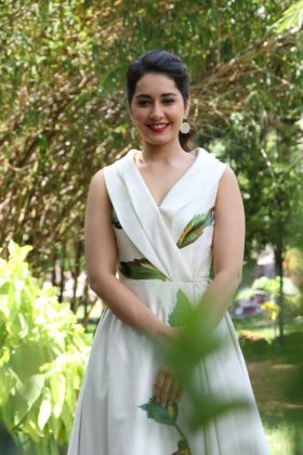 Raashi Khanna Latest Photos 3