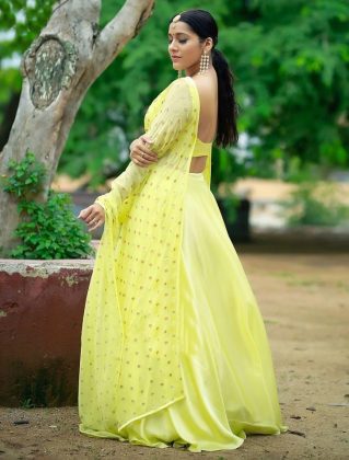 Rashmi Gautam4
