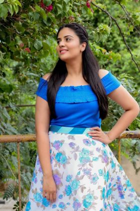 Sreemukhi Looking Beautiful bluee 3