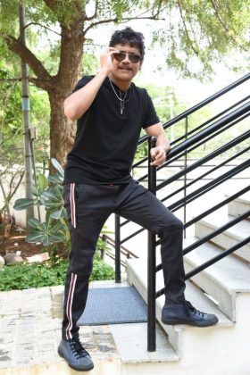 Akkineni Nagarjuna Interview Stills 6