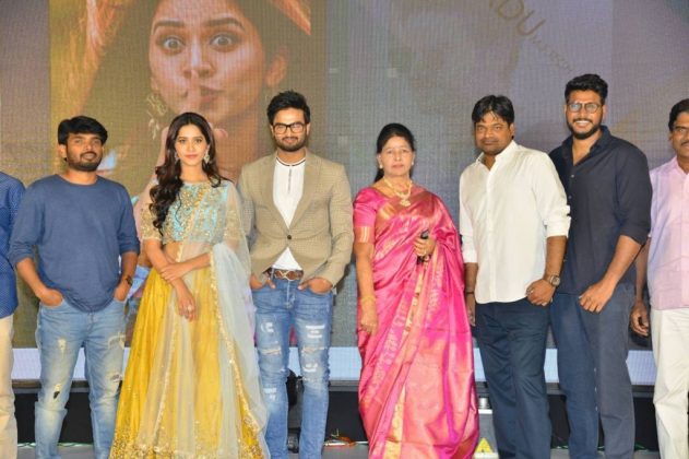 Nannu Dochukunduvate Pre Release 17