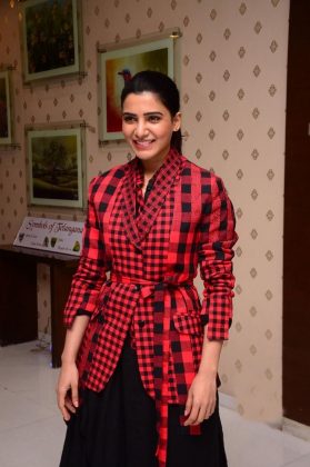 Samantha U Turn Success Meet 1