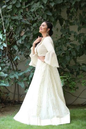 Sreemukhi Photos11