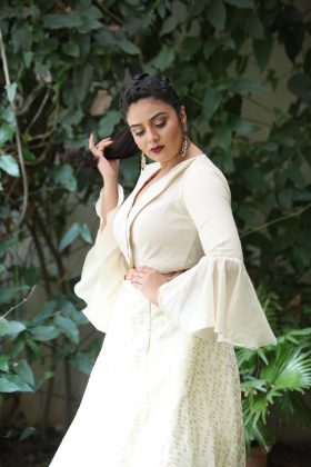 Sreemukhi Photos16