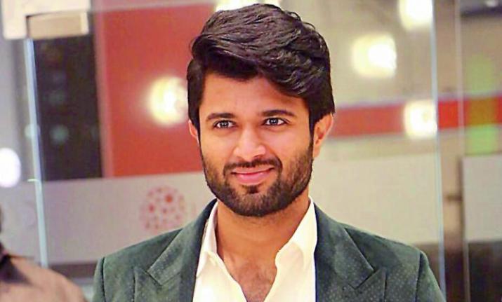 vijay deverakonda NOTA campaigning