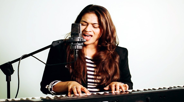 ఐదేళ్లప్పడు ముద్దుచేసే పేరిట మృగవాంఛ తీర్చుకునేవాడు 1 7 11