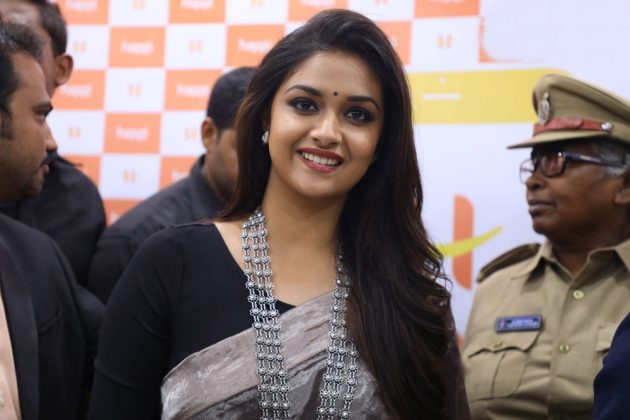 Keerthi Suresh Launch Happi Mobiles At Guntur 12