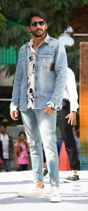 Naga Chaitanya Stills From Savyasachi Movie 5