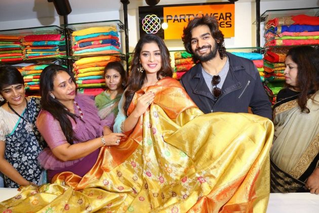 Payal Kartikeya And Kaushal At KLM 8th Fashion Mall Suchitra 14