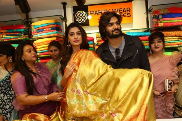 Payal Kartikeya And Kaushal At KLM 8th Fashion Mall Suchitra 17