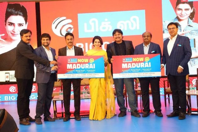 Samantha Launches Big C Mobile At Madhurai Images