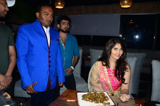 Surabhi Launches Swadesh Restaurant 10
