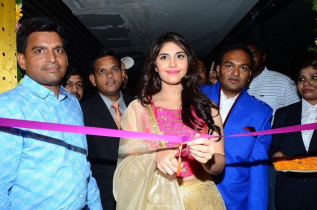 Actress Surabhi Launches Swadesh Restaurant At Kondapur Images