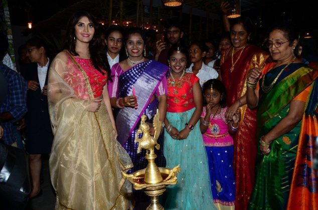 Surabhi Launches Swadesh Restaurant 4