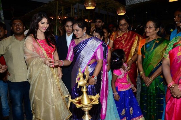 Surabhi Launches Swadesh Restaurant 5