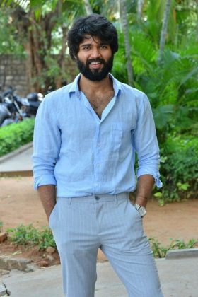 Vijay Devarakonda Interview Stills NOTA 11