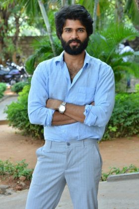 Vijay Devarakonda Interview Stills NOTA 13