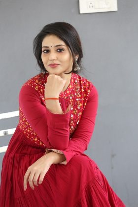 Priyanka Interview Stills 11