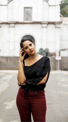 Actress Anasuya Bharadwaj Latest Glam Stills3