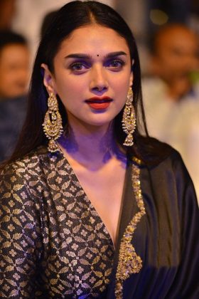 Aditi Rao Hydari At Antariksham 9000 KMPH Pre Release 2