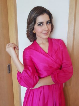 Raashi Khanna Latest Stills In Pink 3