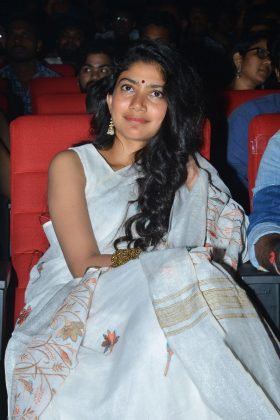 Sai Pallavi At Padi Padi Leche Manasu Pre Release Event 3