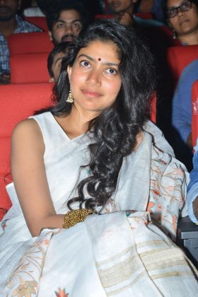Sai Pallavi At Padi Padi Leche Manasu Pre Release Event 4