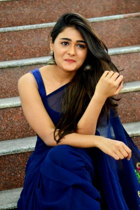 Shalini Pandey Looking Gorgeous In Saree 31
