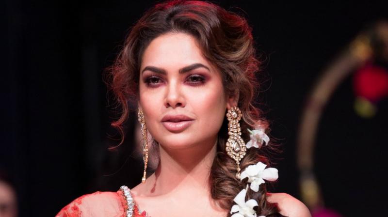 Another steamy pics from VVR item girl 1 eesha gupta