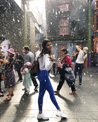 Actress Pooja Hegde Latest Clicks 8